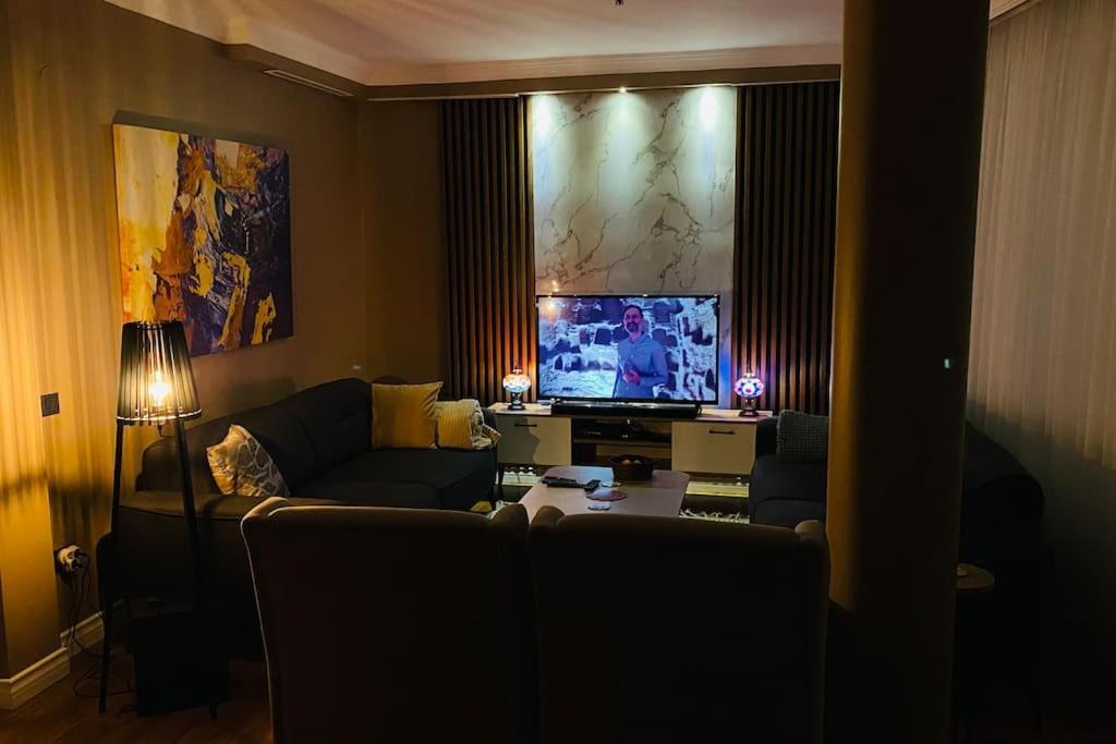 Sisli Osmanbey Taksim Large Terrace, Quietness And Space Apartment อิสตันบูล ภายนอก รูปภาพ