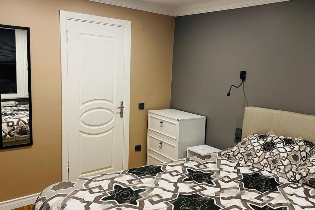 Sisli Osmanbey Taksim Large Terrace, Quietness And Space Apartment อิสตันบูล ภายนอก รูปภาพ