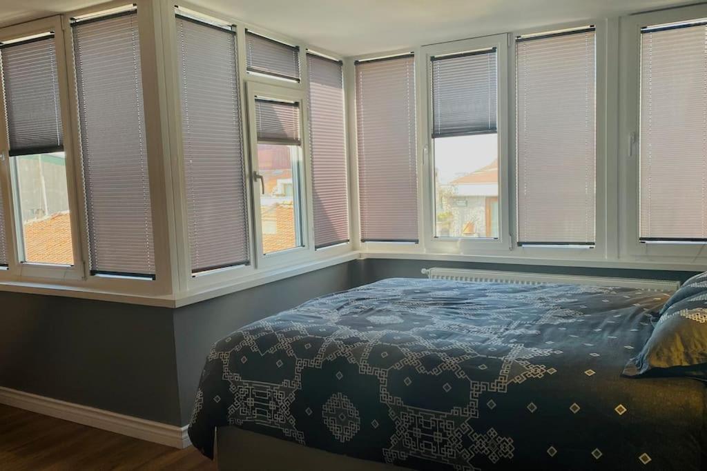 Sisli Osmanbey Taksim Large Terrace, Quietness And Space Apartment อิสตันบูล ภายนอก รูปภาพ