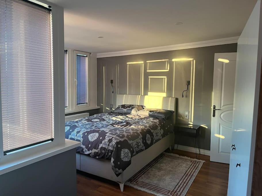 Sisli Osmanbey Taksim Large Terrace, Quietness And Space Apartment อิสตันบูล ภายนอก รูปภาพ