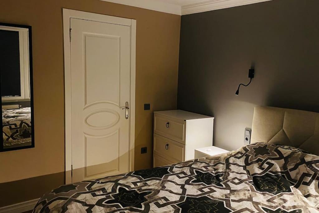Sisli Osmanbey Taksim Large Terrace, Quietness And Space Apartment อิสตันบูล ภายนอก รูปภาพ